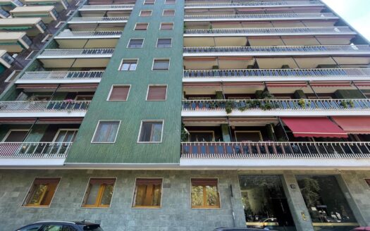 ELEGANTI BILOCALI MILANO – ZONA LORENTEGGIO/TOLSTOI